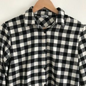 Black and white buffalo plaid shirt